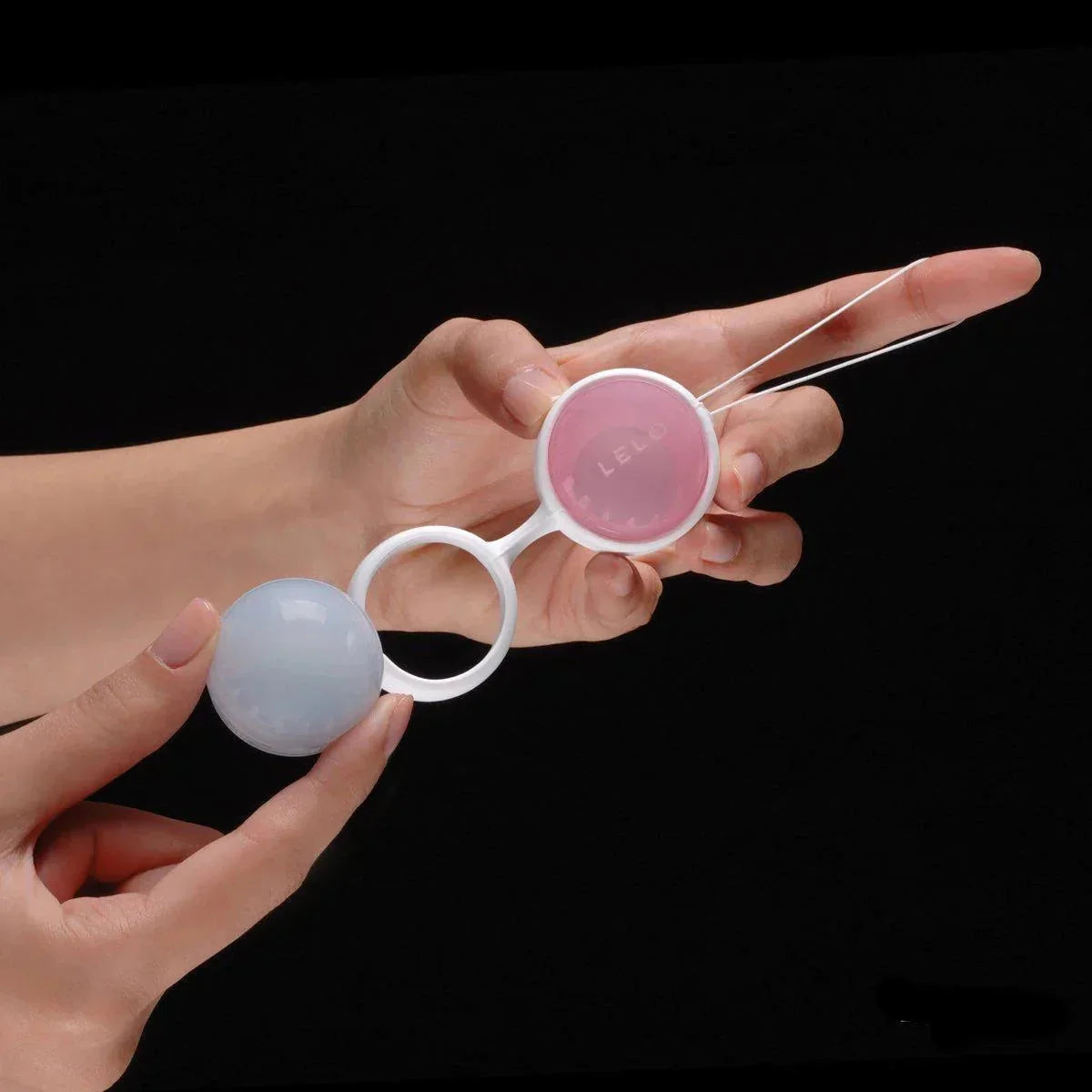 LELO LUNA Ben Wa Balls