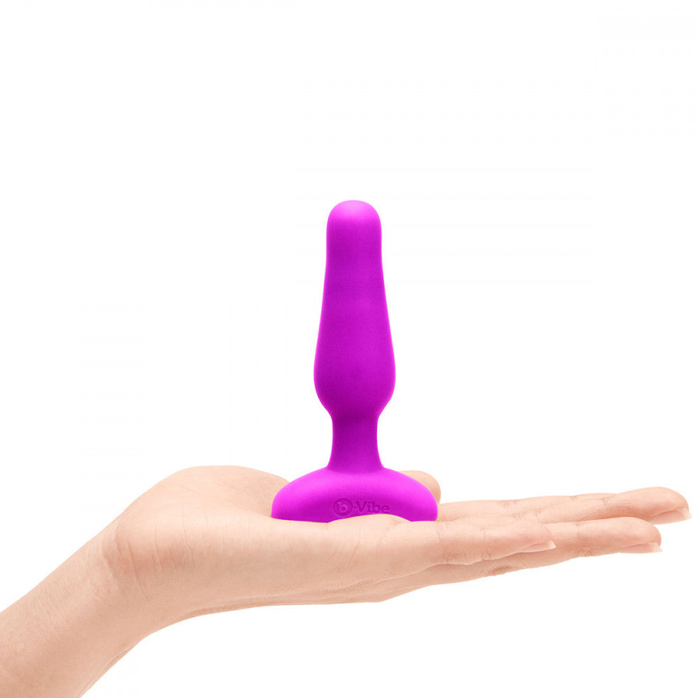 b-Vibe Novice Vibrating Silicone Butt Plug
